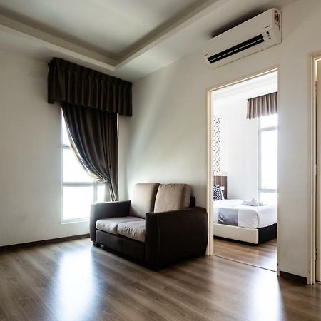 E-Red Hotel Melaka Zewnętrze zdjęcie