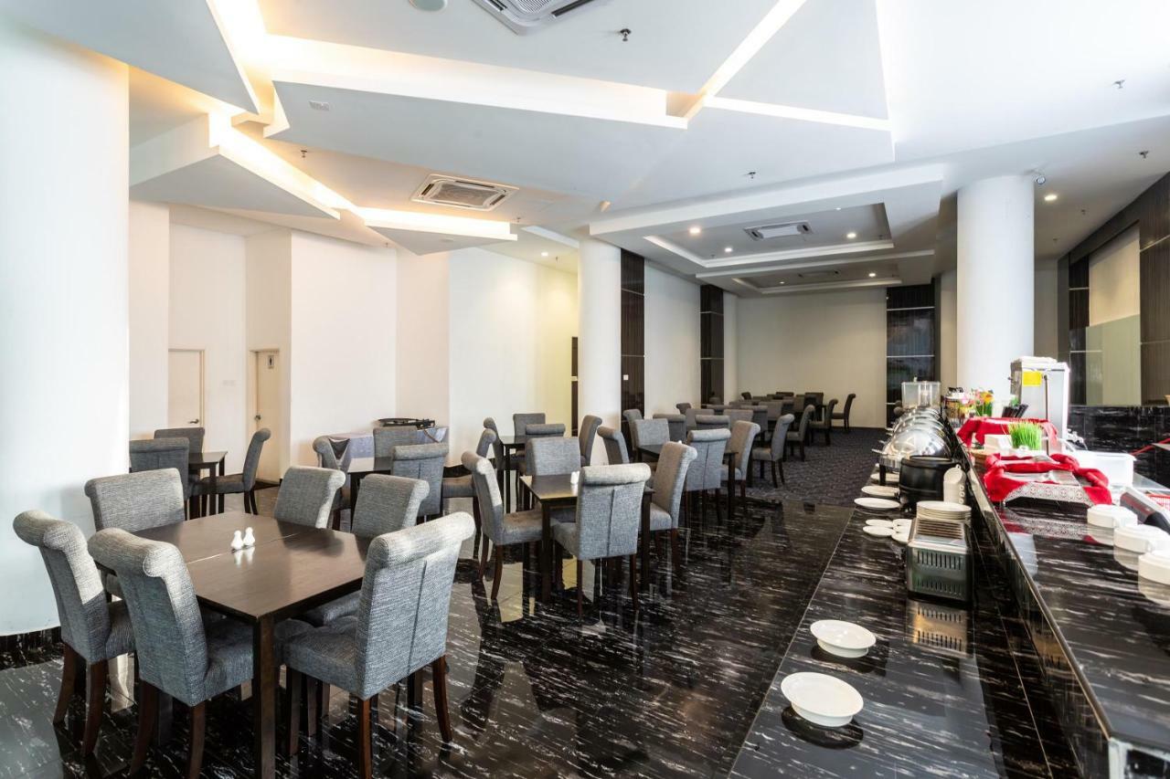 E-Red Hotel Melaka Zewnętrze zdjęcie