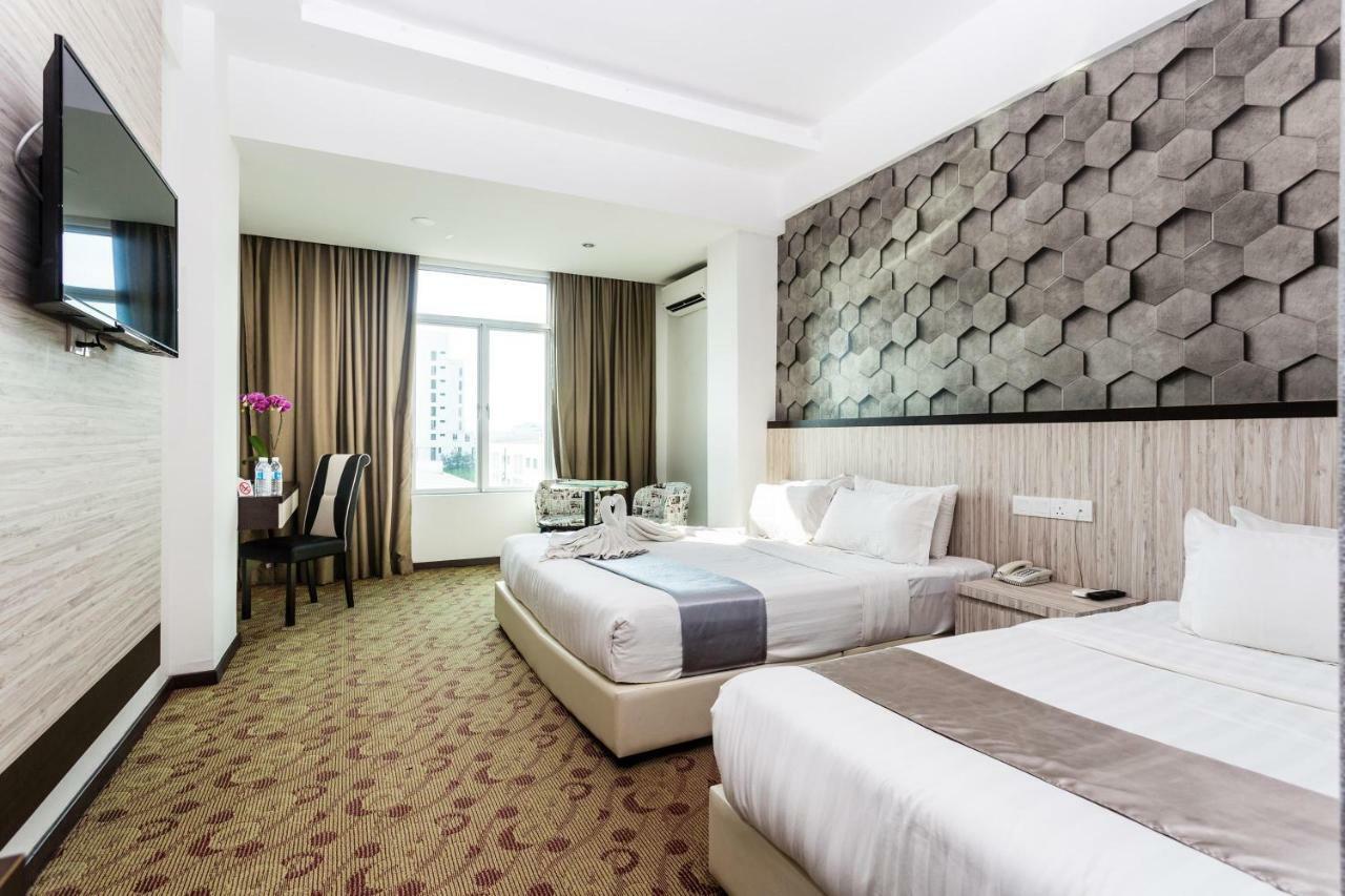 E-Red Hotel Melaka Zewnętrze zdjęcie