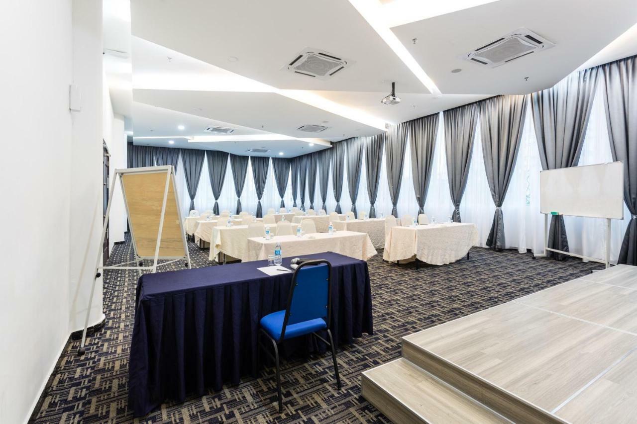 E-Red Hotel Melaka Zewnętrze zdjęcie